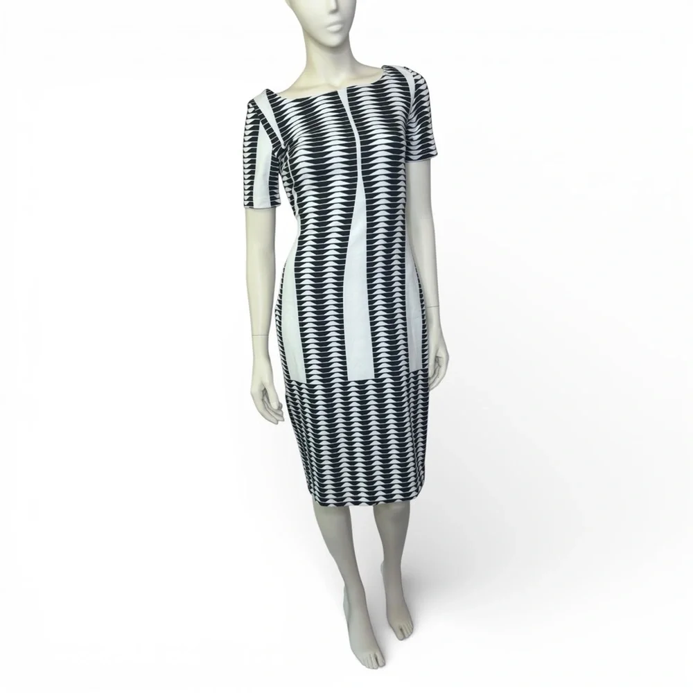 La Pateau Black and White‎ Geometric Patterned Body Con Dress S/M